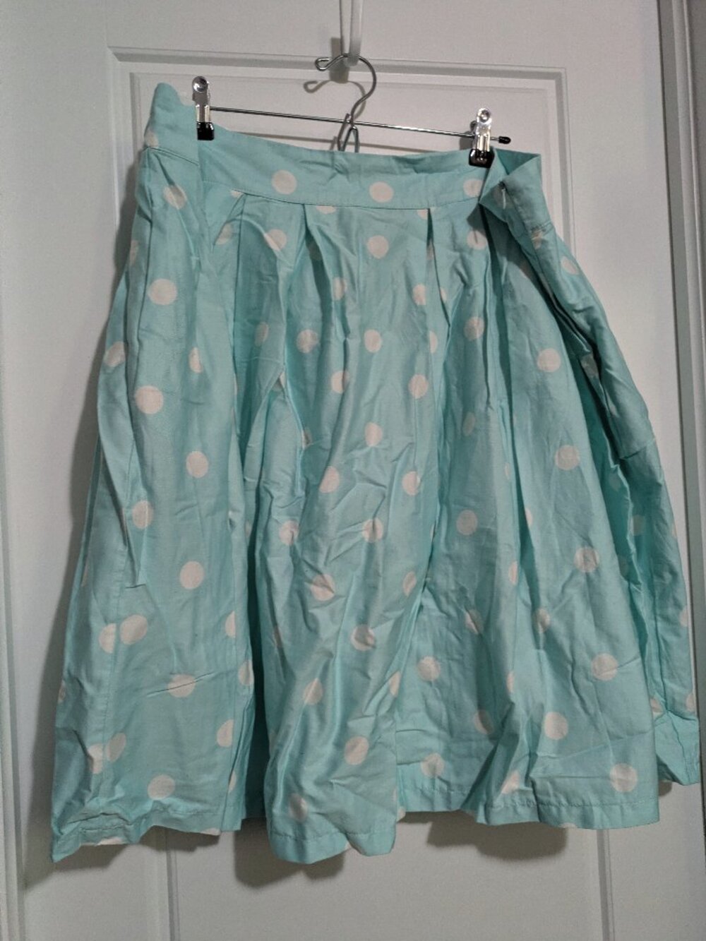 Lindy Bop (US 18) Plus Sized Mint and White Polka Dots Flare Midi Skirt